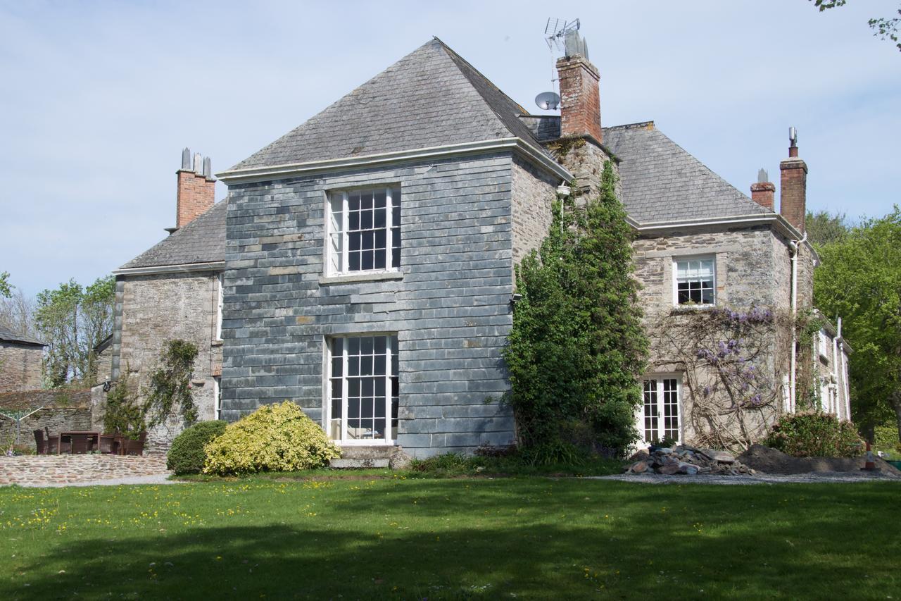مبيت وإفطار ويدبريدج Trewornan Manor المظهر الخارجي الصورة