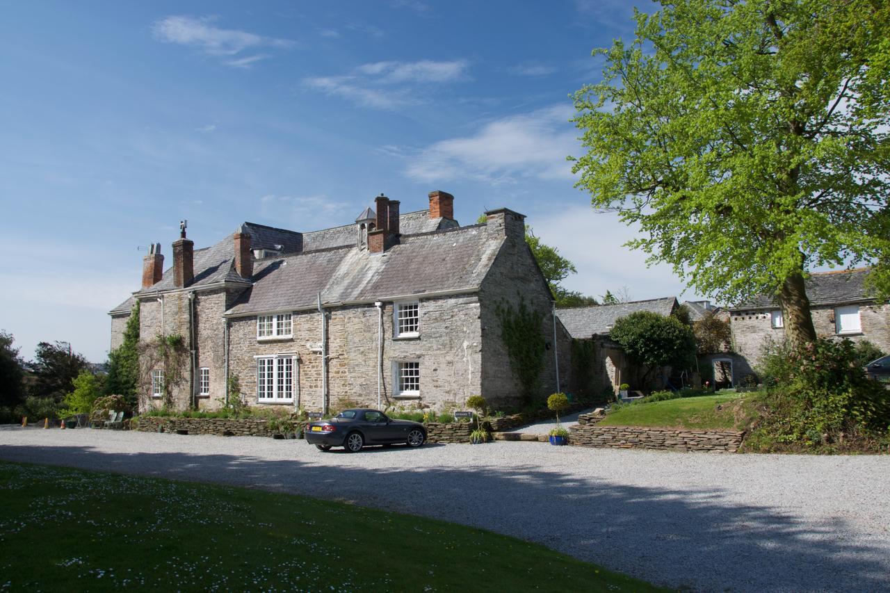 مبيت وإفطار ويدبريدج Trewornan Manor المظهر الخارجي الصورة
