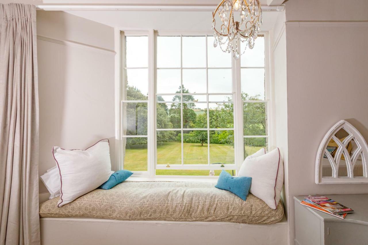مبيت وإفطار ويدبريدج Trewornan Manor المظهر الخارجي الصورة