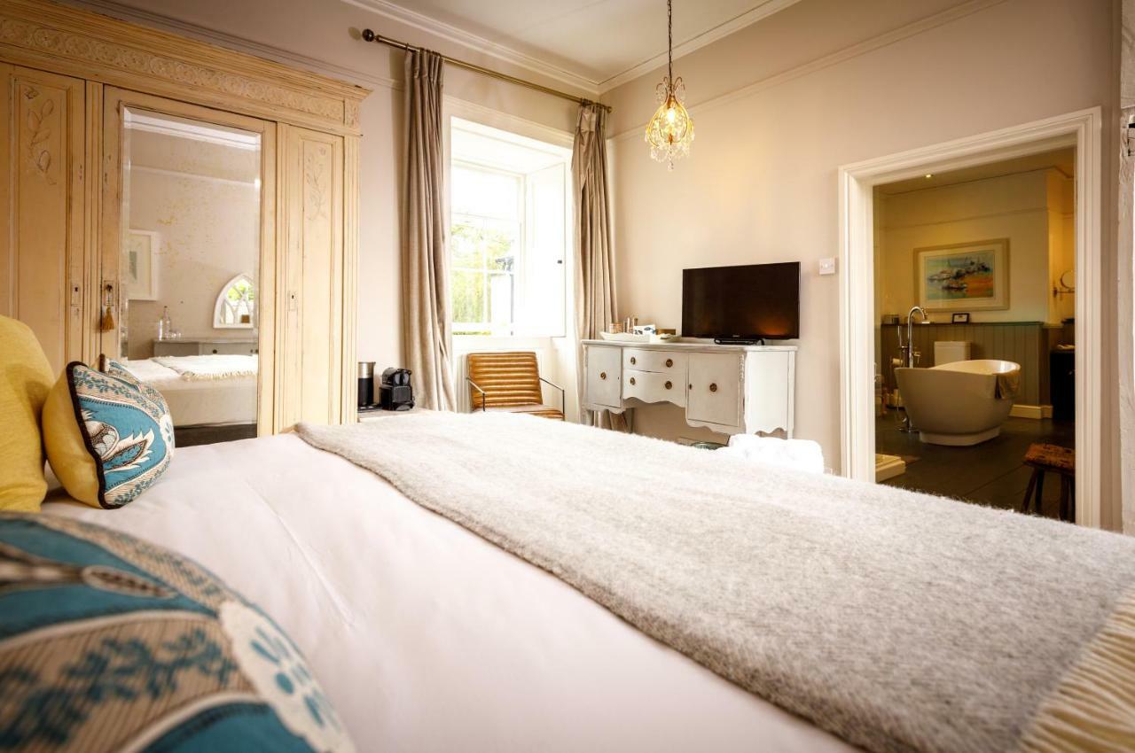 مبيت وإفطار ويدبريدج Trewornan Manor المظهر الخارجي الصورة